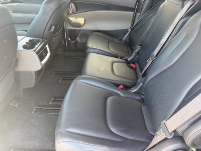 Kia Carnival LXS 2025