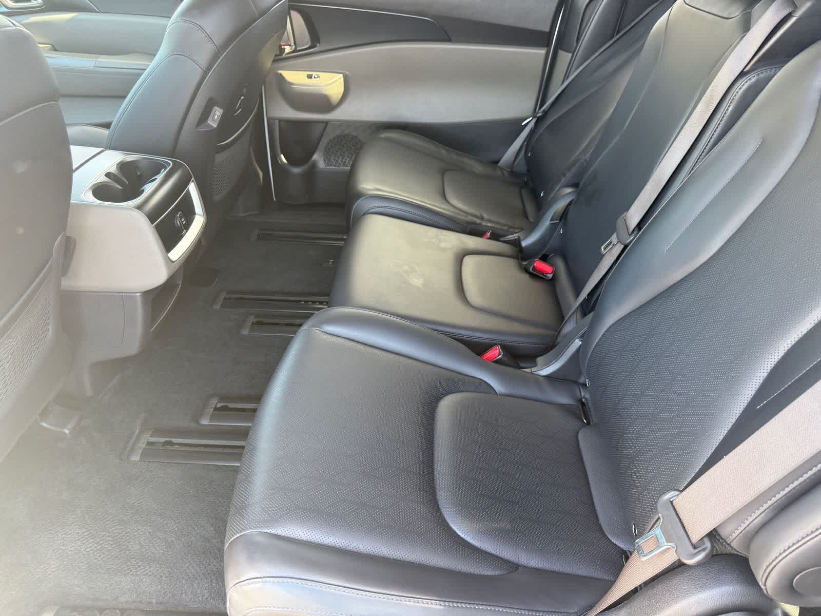 Kia Carnival LXS 2025