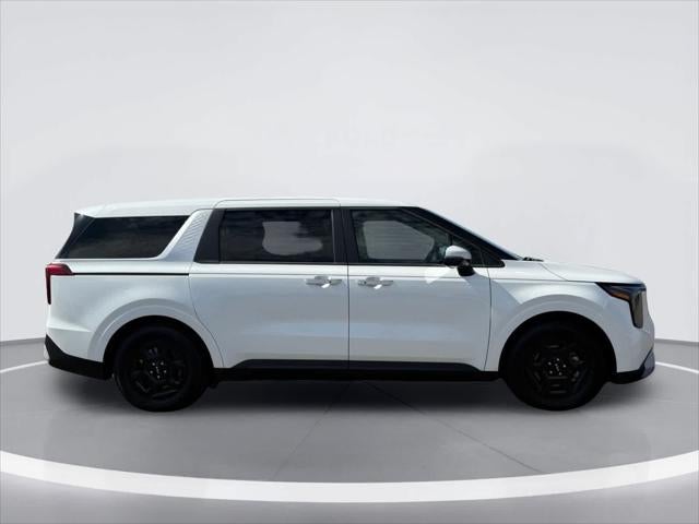Kia Carnival LXS 2025