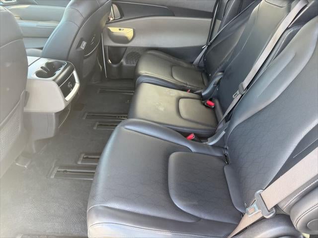 Kia Carnival LXS 2025