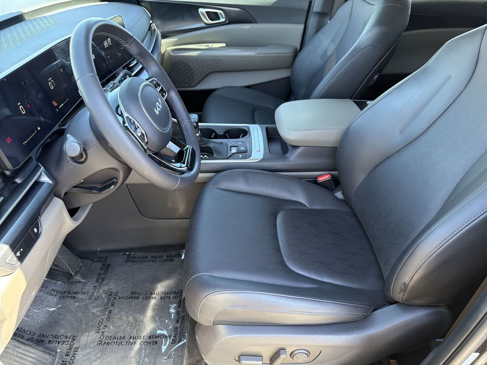 Kia Carnival LXS 2025