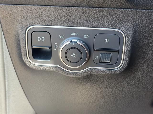 Mercedes-Benz GLB 250 2022 GLB 250