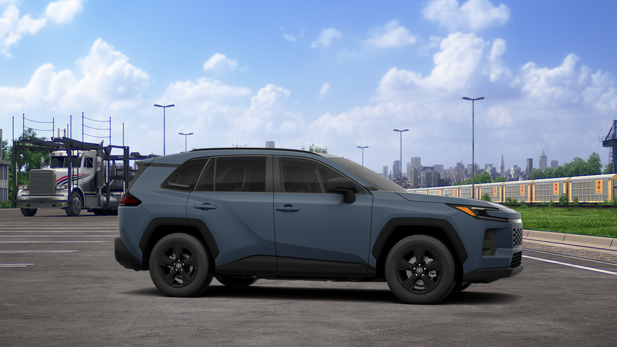 Toyota RAV4 LE 2026
