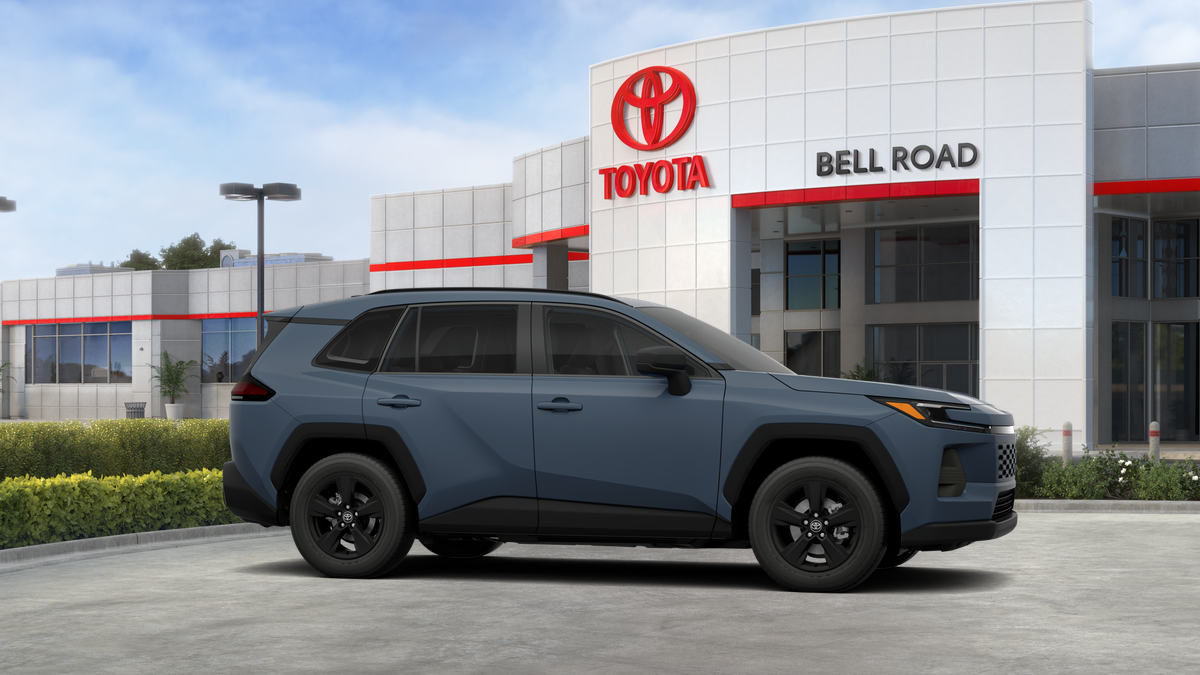 Toyota RAV4 LE 2026