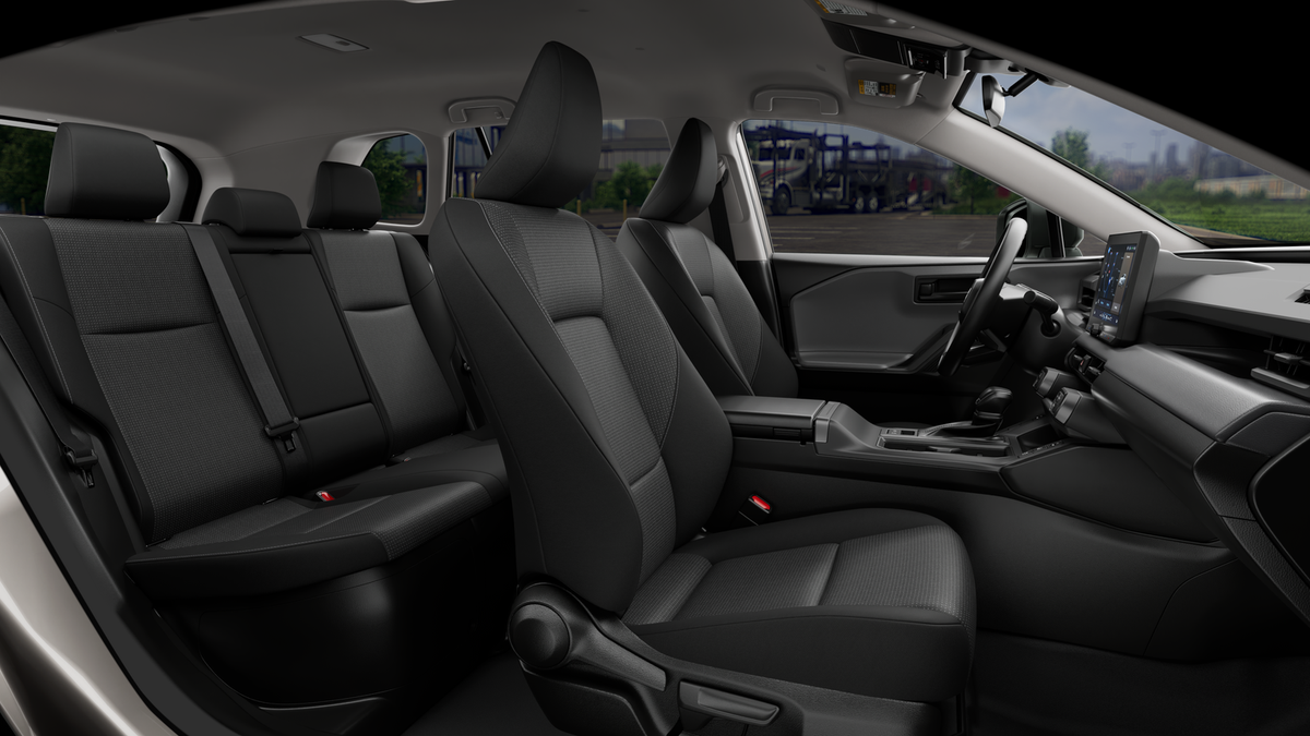 Toyota RAV4 LE 2026