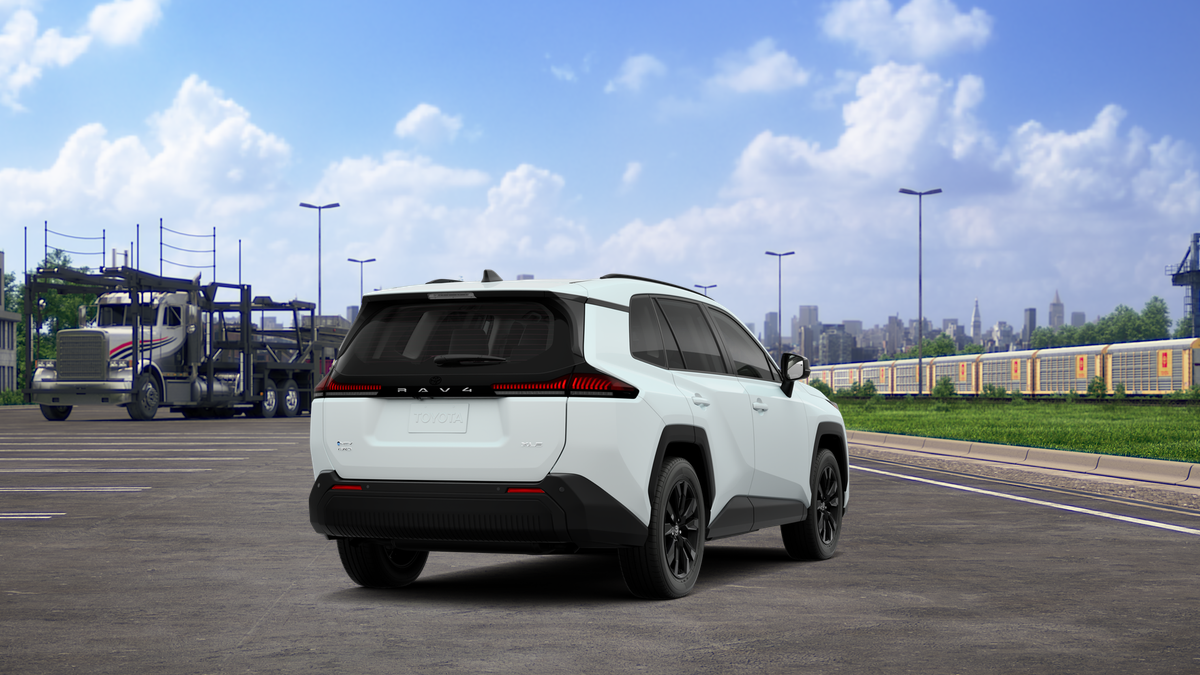 Toyota RAV4 XLE Premium 2026