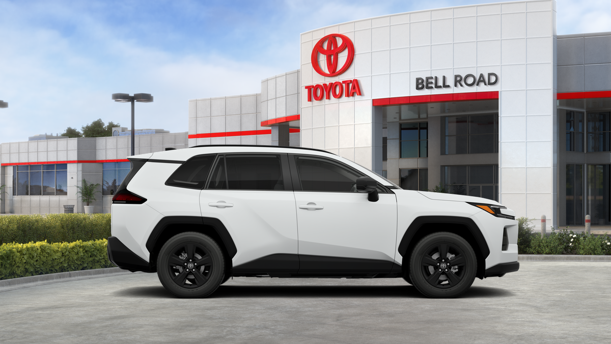 Toyota RAV4 LE 2026