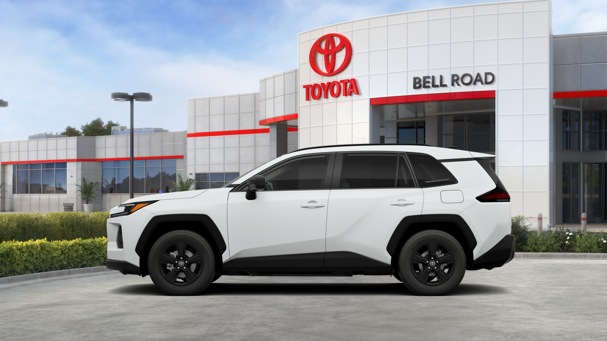 Toyota RAV4 LE 2026