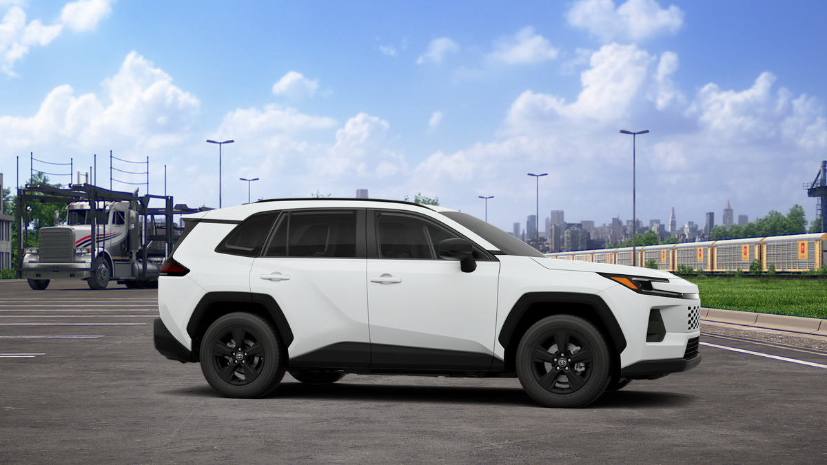 Toyota RAV4 LE 2026