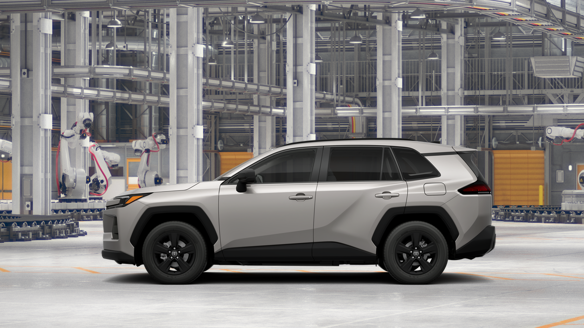 Toyota RAV4 LE 2026