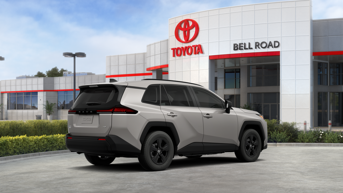 Toyota RAV4 LE 2026