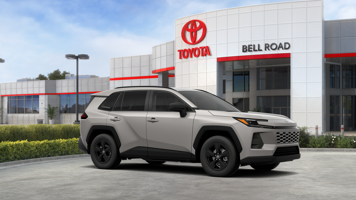 Toyota RAV4 LE 2026