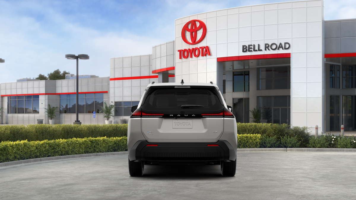 Toyota RAV4 LE 2026