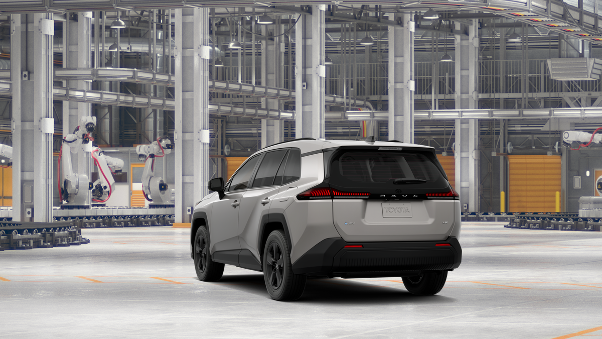 Toyota RAV4 LE 2026