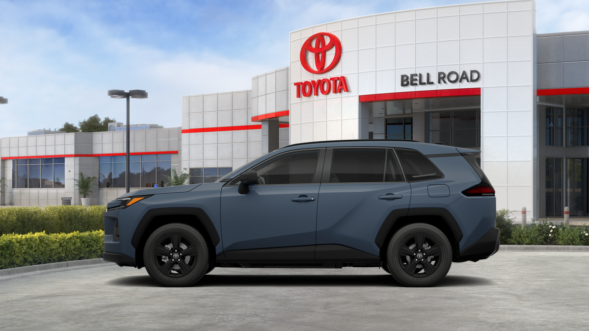 Toyota RAV4 LE 2026