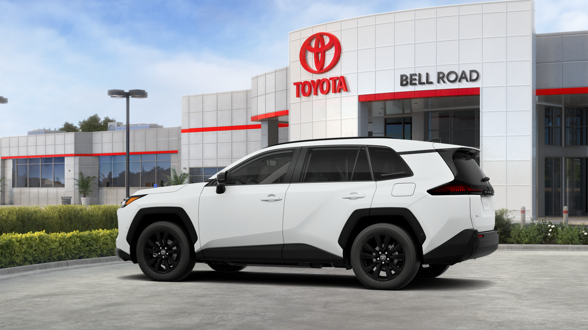 Toyota RAV4 XLE Premium 2026