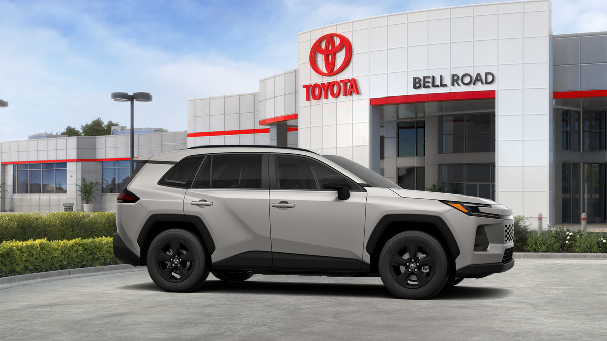 Toyota RAV4 LE 2026
