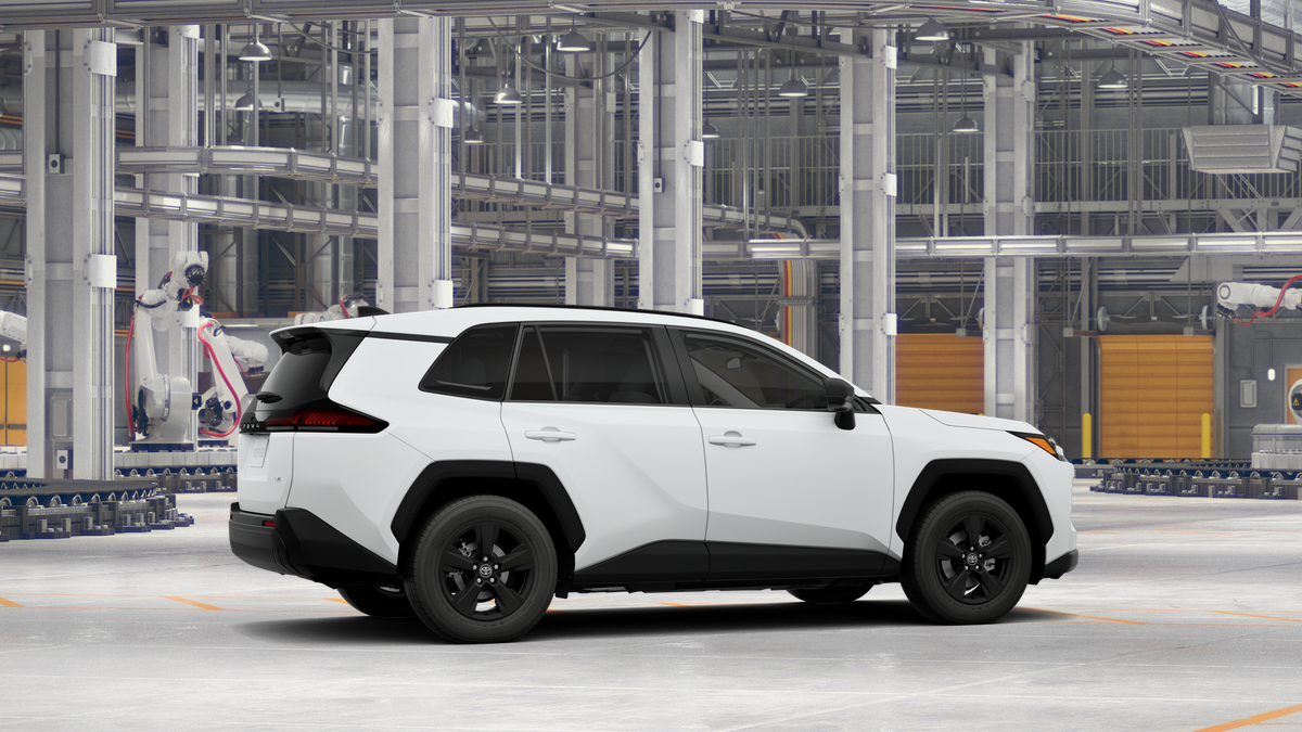 Toyota RAV4 LE 2026