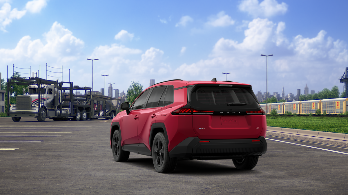 Toyota RAV4 LE 2026