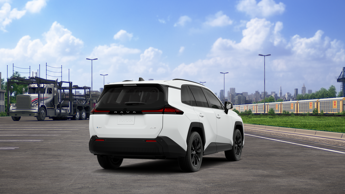 Toyota RAV4 XLE Premium 2026