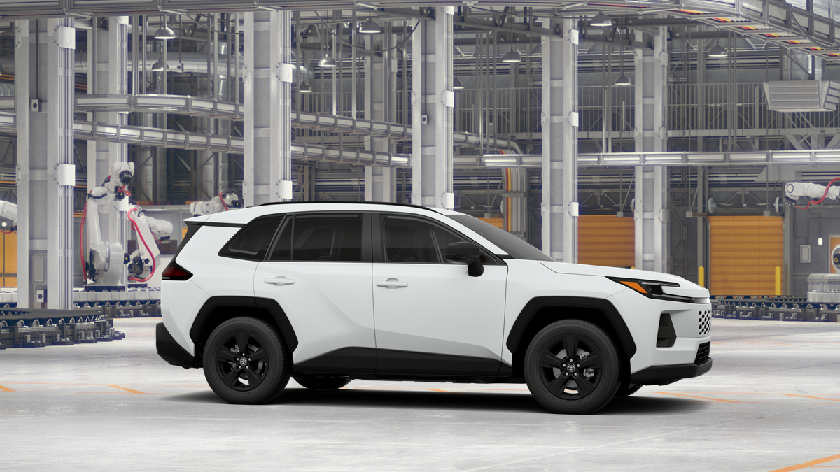 Toyota RAV4 LE 2026