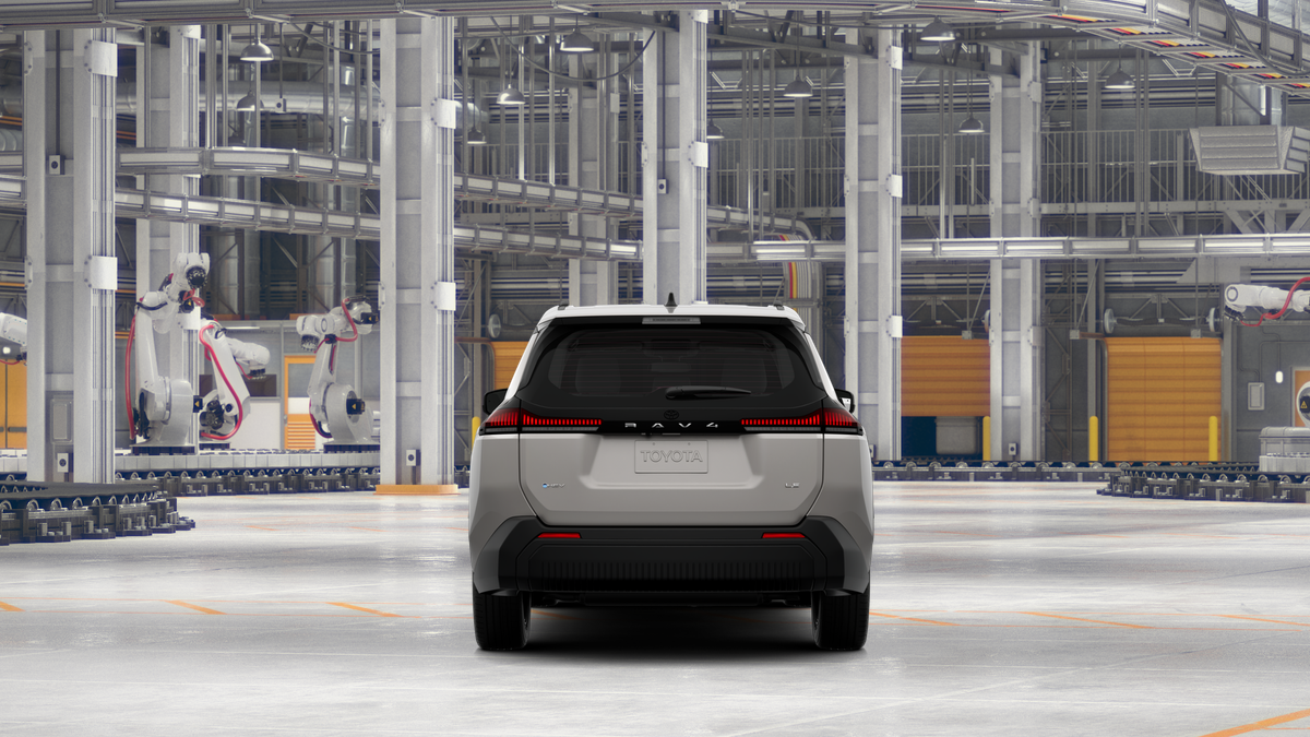 Toyota RAV4 LE 2026