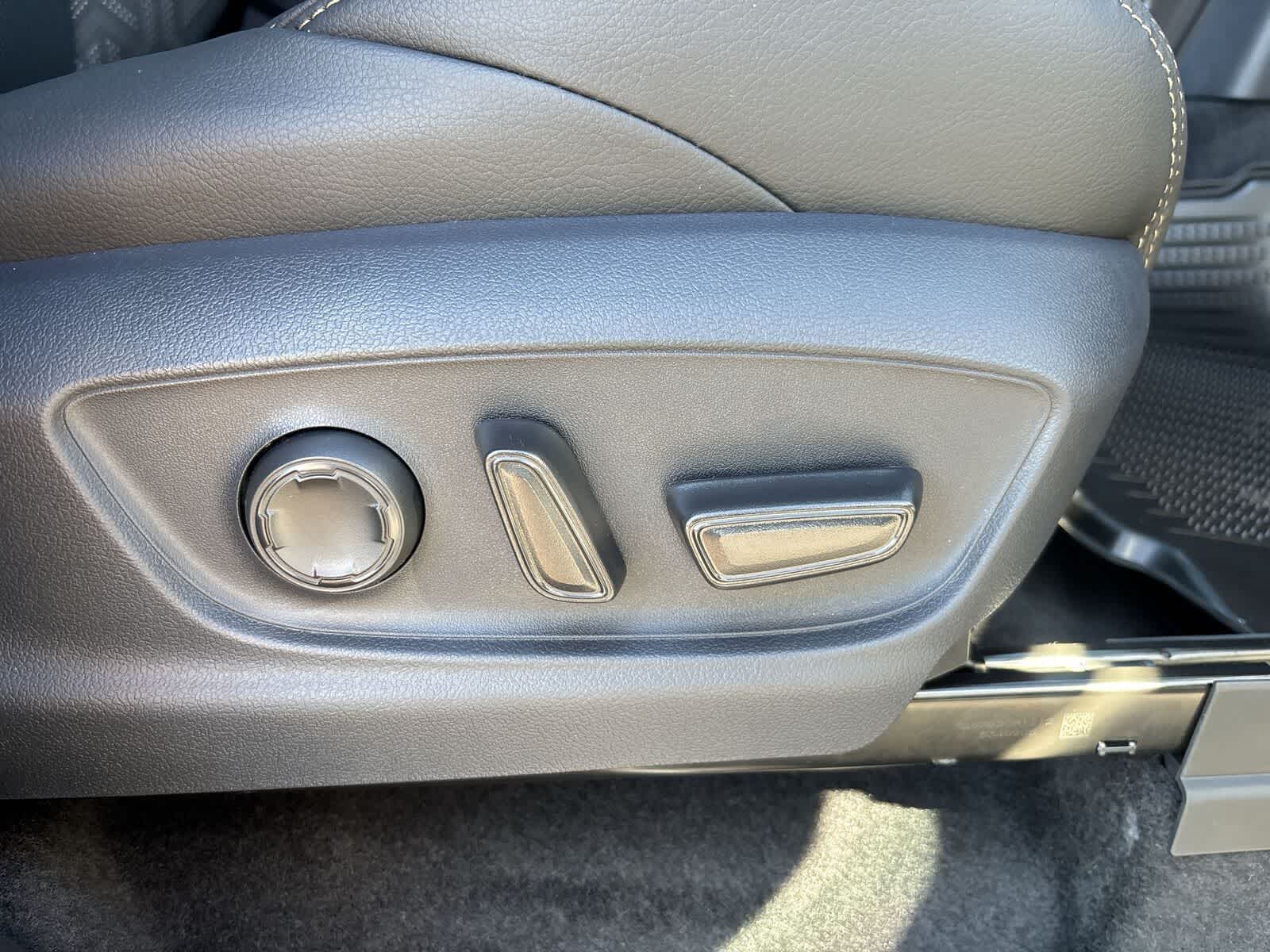 Toyota Tacoma Limited 2026