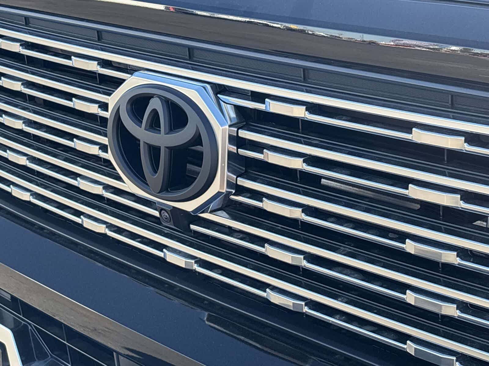 Toyota Tacoma Limited 2026