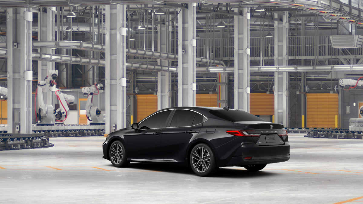 Toyota Camry XLE 2027