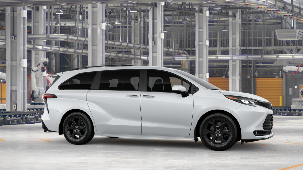 Toyota Sienna Woodland Edition 2026