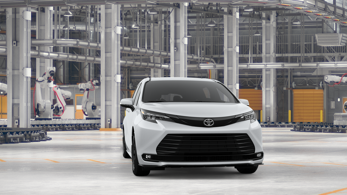 Toyota Sienna Woodland Edition 2026