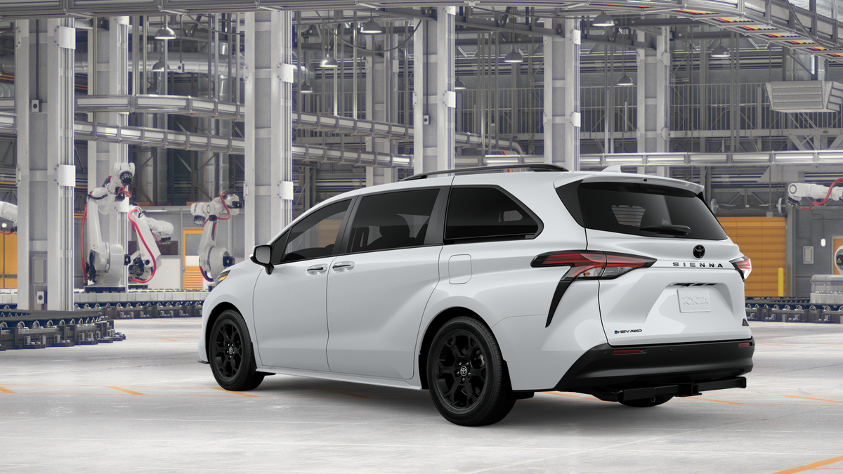 Toyota Sienna Woodland Edition 2026