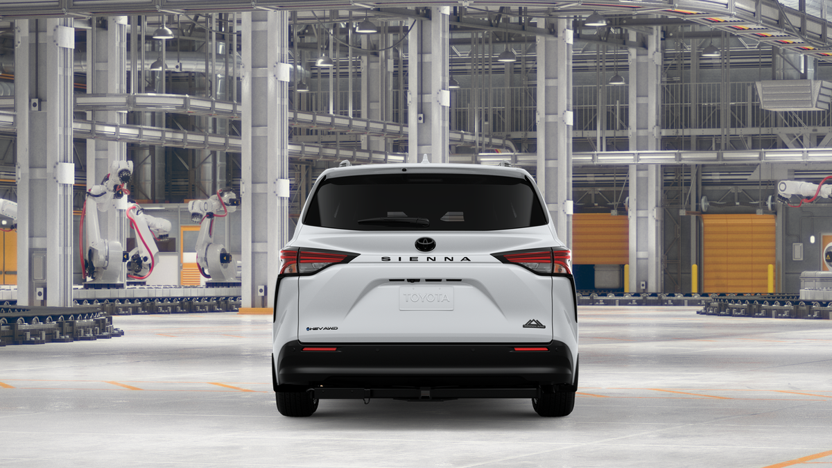 Toyota Sienna Woodland Edition 2026