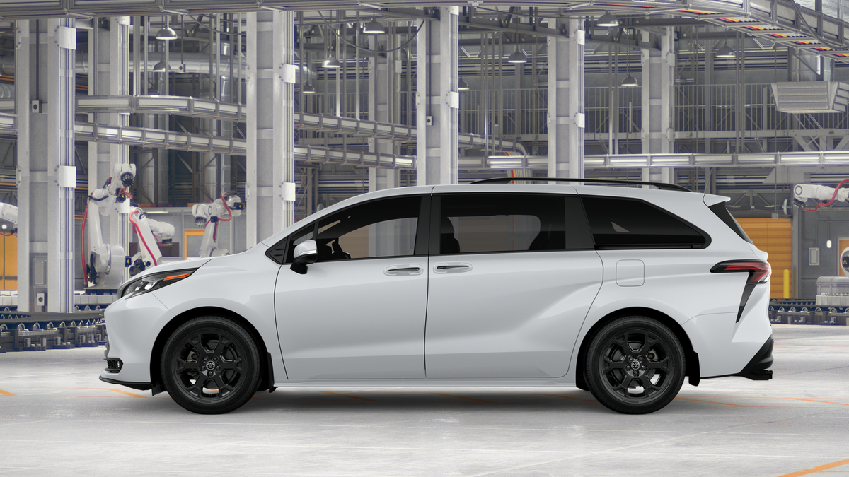 Toyota Sienna Woodland Edition 2026