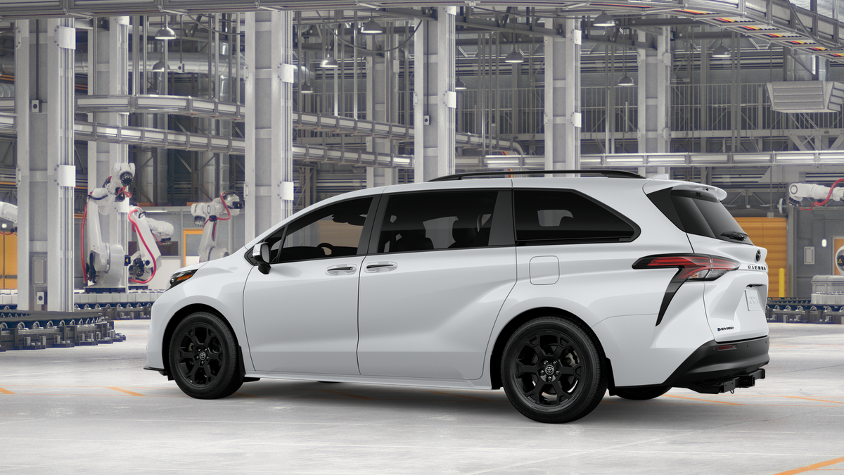 Toyota Sienna Woodland Edition 2026