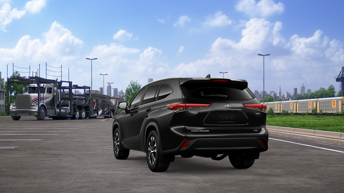 Toyota Highlander Hybrid XLE 2026