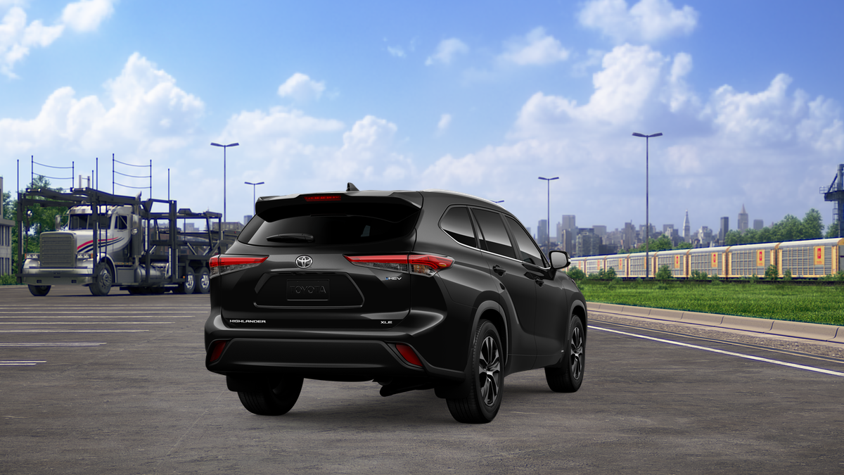 Toyota Highlander Hybrid XLE 2026