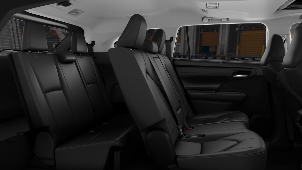 Toyota Highlander Hybrid XLE 2026