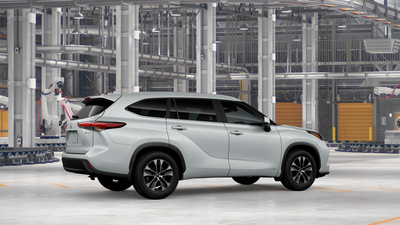Toyota Highlander Hybrid XLE 2026