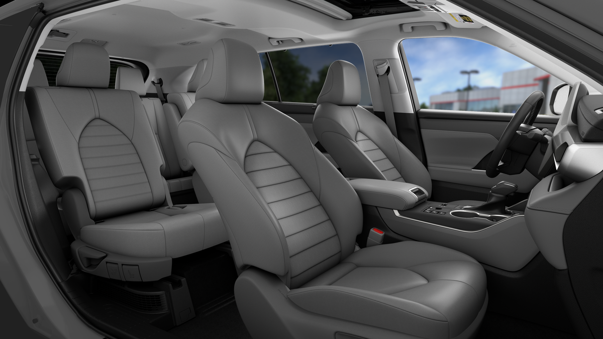 Toyota Highlander Hybrid XLE 2026