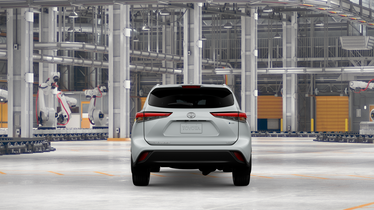 Toyota Highlander Hybrid XLE 2026