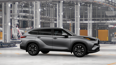 Toyota Highlander Hybrid XLE 2026