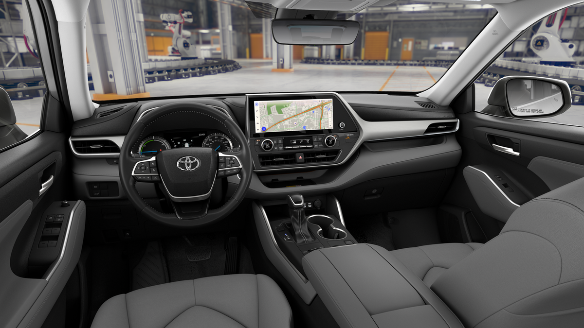 Toyota Highlander Hybrid XLE 2026