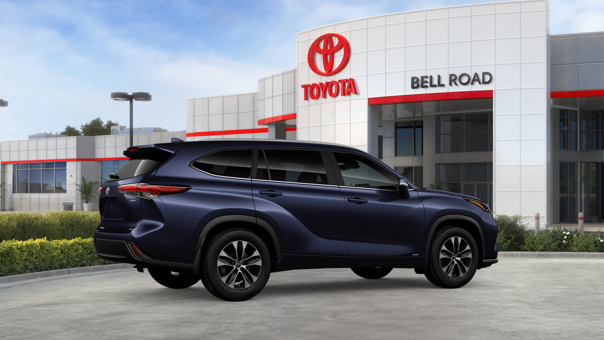 Toyota Highlander Hybrid XLE 2026