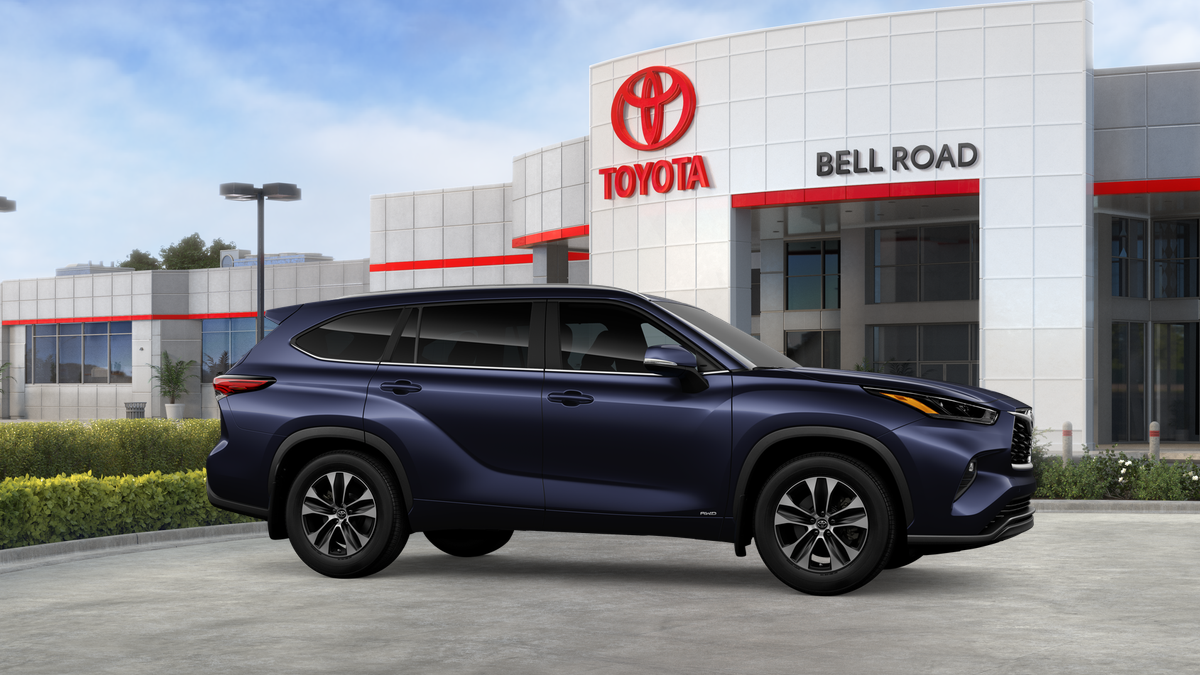 Toyota Highlander Hybrid XLE 2026