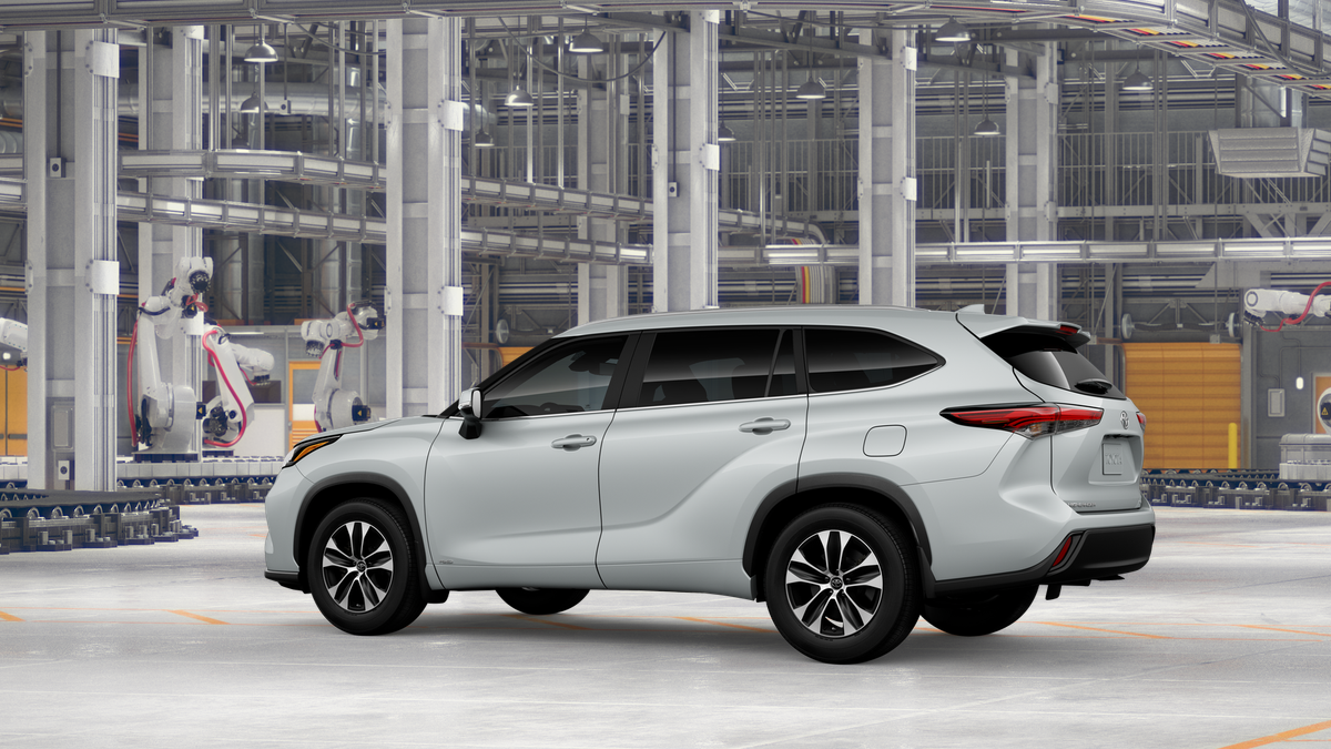 Toyota Highlander Hybrid XLE 2026