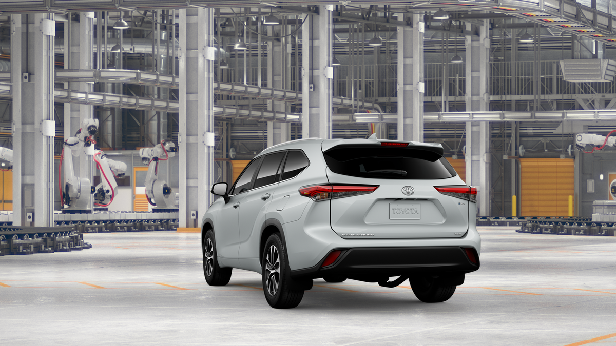 Toyota Highlander Hybrid XLE 2026