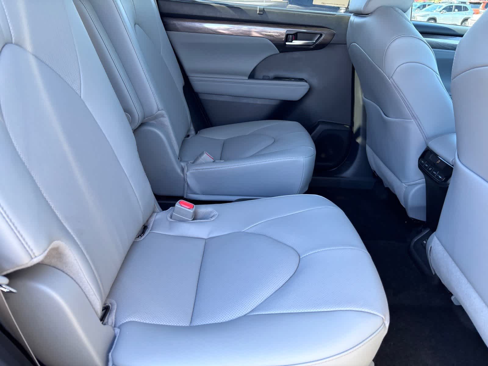 Toyota Highlander Limited 2026
