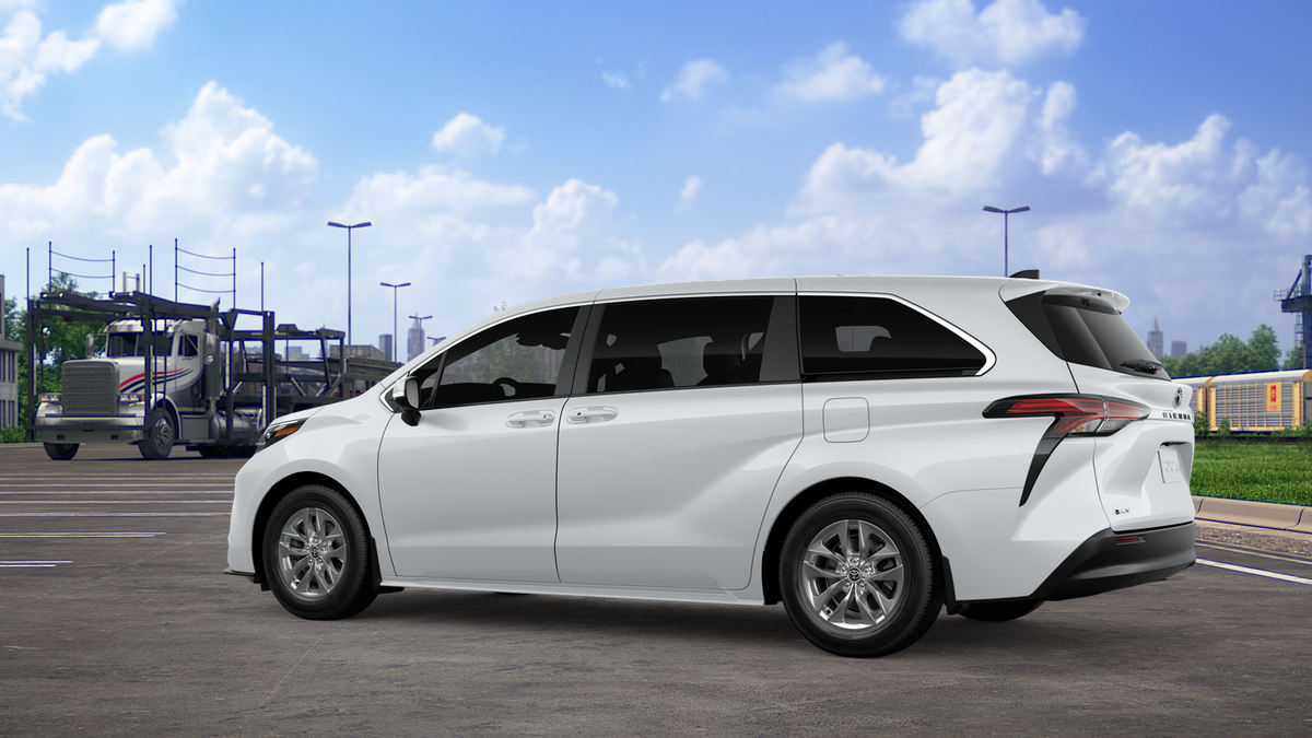 2026 Toyota Sienna LE