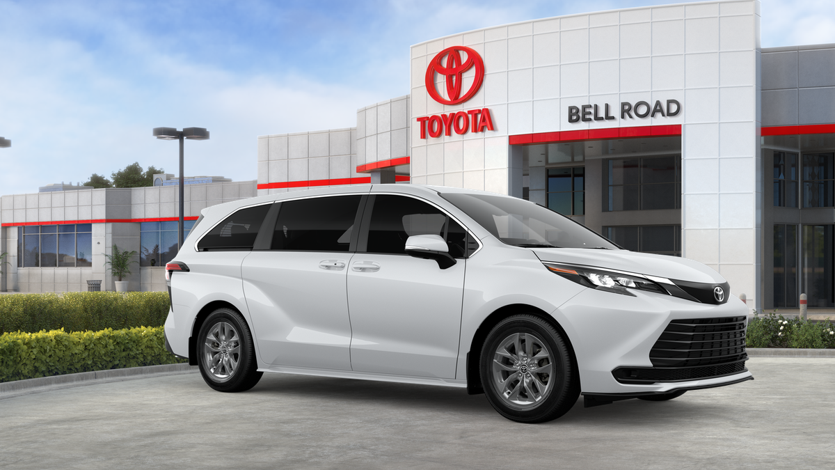 2026 Toyota Sienna LE